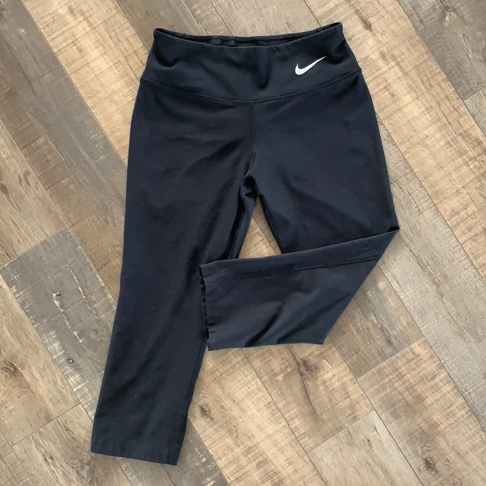 Nike Black Capri Leggings